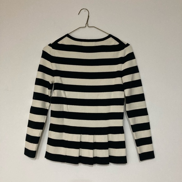 BANANA REPUBLIC striped black and white sweater size extra small. Good condition - Picture 2 of 3
